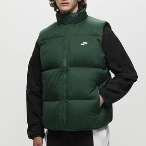 Nike Sportswear Men’s Size M Club PrimaLoft Green Winter Puffer Vest